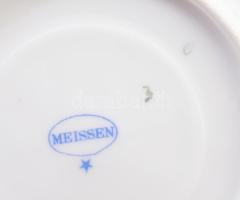 2 db Meisseni teás csésze, aljjal. Kézzel festett, jelzett (egyik aljon Eichwald jelzés), minimális ...