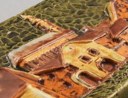 Jelzés nélkül: Szentendre. Mázas kerámia fali dísz, sarkán kis kopással 18x28 cm