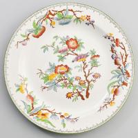 cca 1890/1900, Wedgwood Etruria virágos ágon pihenő madár mintával díszített pecsenyés tál. Kézzel festett Jelzett, kis kopással 24 cm