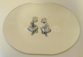 Ovális alakú fürdőszobai tükör szerelékeivel együtt 45x40cm-es méretben, szép állapotban