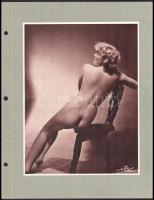 cca 1930-1940 Aktok, 3 db nyomat, "Wog Berlin" kettő papírra ragasztva, 30×23 cm