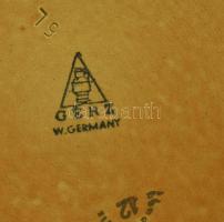 Gerz hatalmas söröskorsó. Körben domború és festett figurális díszítéssel, ón fedéllel. Jelzett, min...