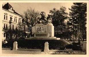 Sopron, 76. gyalogezred hősi emlékműve. Zsabokorszky mérnök felvétele