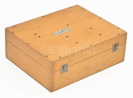 Mikroszkóp okulár szett. Fadobozban, hiányokkal, jó állapotban