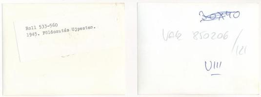 1945 Budapest IV. Újpest, földosztás - 5 db fekete-fehér 12 x 9 cm fotó