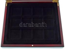 "Nagy Magyarok" mahagóni fa érmetartó kazetta bársonybéléssel, 12db 50x50mm férőhelyű kive...