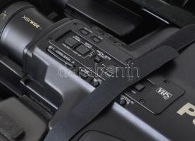 Panasonic NV-M40E VHS kamera eredeti bőrönddel, alkatrészekkel, leírással, eredeti dobozában