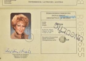cca 1990/95 Osztrák hölgy érvénytelenített útlevele