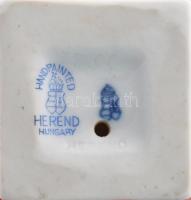 Herendi rőzsehordó nő. Jelzett, kézzel festett, hibátlan, m: 13,5 cm