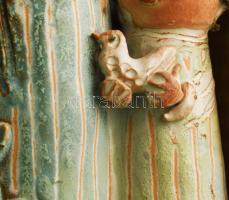 Kiss Roóz Ilona: Anya gyermekével - kerámia plasztika. Jelzett, kis pattogzással, m: 33 cm