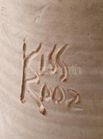 Kiss Roóz Ilona: Anya gyermekével - kerámia plasztika. Jelzett, kis pattogzással, m: 33 cm