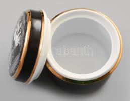 3 darab Szász Endre által tervezett Hollóházi porcelán: dísztál, váza, bonbonier. Kis kopással, d: 2...