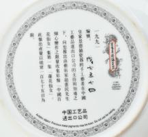 1990 körül, kínai dísztál, jelzett, sorszámozott, hibátlan, eredeti dobozában, d: 21,5 cm