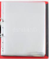 Kétgyűrűs, jó minőségű mappa 32db hármas osztású és 25db osztás nélküli berakólappal összesen 89 fér...