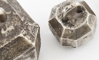 Ópium súlyok. Távol-kelet, Kína XIX. sz. Ólom 6-10 cm / 
Opium weights. Far East, China XIX. s. Lea...