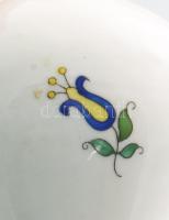 Herend népi mintás szálváza. Jelzett, minimális kopással, m: 8 cm