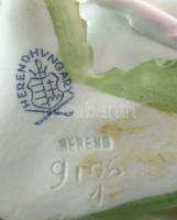 Herend rózsa. Jelzett, kis pattogzással, d: 9 cm