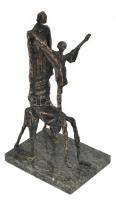 Pauer Gyula (1941 - 2012): Anya gyermekével. 1963-1966, bronzkópia: 2005, patinázott bronz, márvány talapzaton, 36x19,5x15 cm