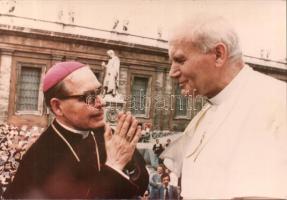 1980 október 8. A Magyarok Nagyasszonya kápolna felszentelésén készült kép II. János Pál Pápáról