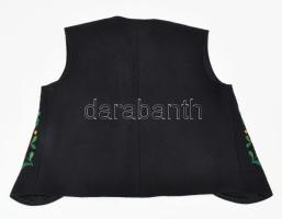 Kalocsai mintás hímzett mellény, anyag: 55% gyapjú, 45% pamut, méret: 164-45