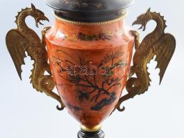 Ditmar Brünner A.G. orientalista asztali petróleumlámpa. Festett fém, bronz, sárkány figurális fogók...