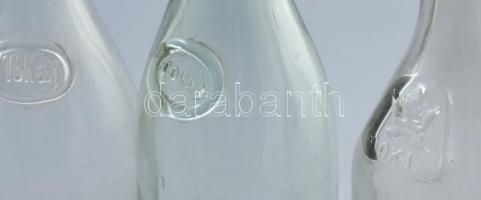 Tokaj 3 darab antik üveg, közte 19. sz. végéről, m: 27-30 cm