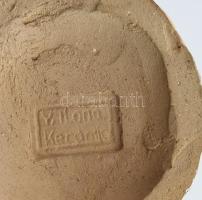 Tarsolyos kisfiú. Jelzett, kopott, m: 13,5 cm