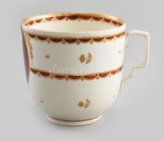 Alt Wien kézzel festett portréval díszített csésze. Jelzett, repedésvonallal, m: 7 cm