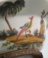 Wong Lee kínai porcelán kínálótál, historizáló stílusú bronz szerelékekkel, lábakkal és füllel. Kézz...