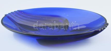 Kínáló tál modern design formával. Anyagában színezett, formába öntött, hibátlan 32x29 cm