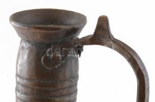 Balkáni boros kancsó, kézzel kapapált sárgaréz, XIX. sz. m: 57 cm