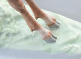 Herendi bőgő szarvas, kézzel festett, jelzett, hibátlan, Formaterv Tóth János. m: 30 , h: 30 cm