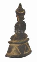 Amulett szobor. cca XV.-XVIII. sz., Wat Ratchaburana templom, Ajutthaja, ma Thaiföld. Bronz, m: 5 cm