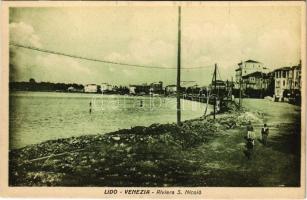 Venezia, Venice; Lido, Riviera S. Nicolo / shore (fl)