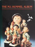 The M.I. Hummel Album. 1994, Galahad Books, kartonált papírkötés, papír védőborítóval, angol nyelven. A Hummel figurák átfogó katalógusa, rendkívül gazdag színes képanyaggal illusztrált.