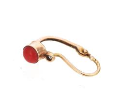 Arany (Au) 14K fülbevalópár, 3 db, jelzett, laza kapocs, bruttó: 2,7 g