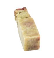 Kínai zsírkő pecsételő, alja még nem kifaragott, kis kopással, h: 6 cm