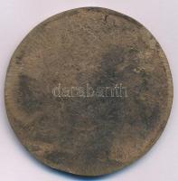 1981. "Legyetek jók - Péter 1981" egyoldalas, öntött bronz emlékérem. Szign: MGY (66mm) T:...