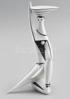 Zsolnay art deco nő figura, terv.: Török János. Kézzel festett, lekopott jelzéssel, felső részén (a tál sarkán) lepattanással, m: 21 cm