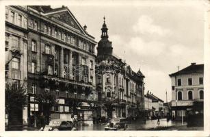 Kolozsvár King Mátyás square with Hotel New York and automobiles (EK)