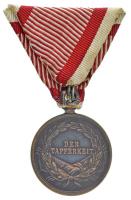 1914. "Ferenc József Bronz Vitézségi Érem" bronz kitüntetés mellszalag nélkül. Szign.: Tau...