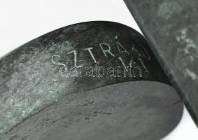 Sztrákos László (1954): Lebegés. Patinázott bronz, márvány talapzaton. 1/1 példány. Jelzett, hibátla...