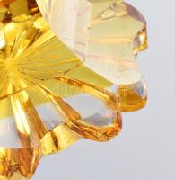 cca 1900 Cseh borostyánszínű üveg kehely. Fazettált, anyagában színezett üveg, pattogzással, ütődésn...