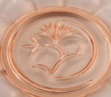 cca 1930 Barackszínű üveg süteményes készlet. Jelzés nélkül, kopással, d: 16-31 cm