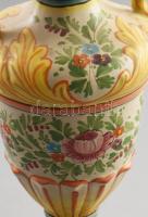 Deruta váza. Mázas kerámia, jelzett, hibátlan, m: 34 cm