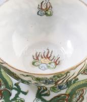 2 darab ritka japán csésze alátéttel. Jelzett, kopással, egyik csészén pattanással, d: 12,5 cm