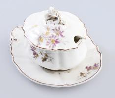 Antik szószkínáló edényke. Jelzés nélkül, kis kopással, 15x12x10 cm