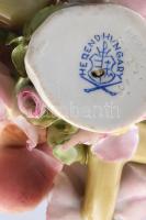 Herend virágos ágon ülő madárka. Jelzett, szirmokon sérülésekkel, m: 7,5 cm