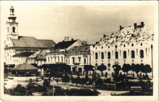 Máramarossziget, Sighetu Marmatiei; templom, Wizner és Dávid üzlete / church, shop. photo + "1940 Máramarossziget visszatért" So. Stpl. (EK)