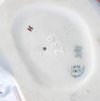 Royal Dux hölgy. Jelzett, kézzel festett, hibátlan, m: 15 cm